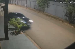 VÍDEO: Motorista foge após subir calçada e provocar acidente em Porto Velho