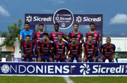 Barcelona vira jogo eletrizante sobre o União e segue vivo na briga pelo G4