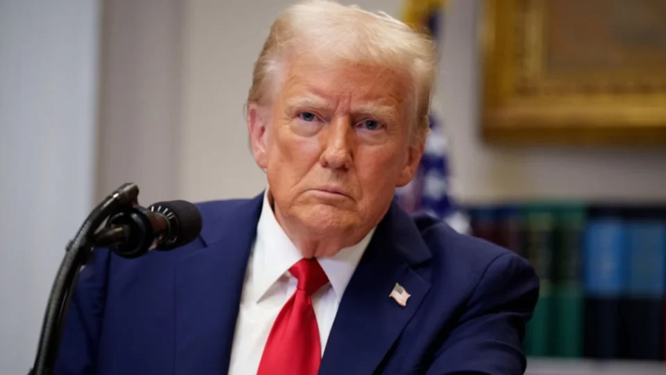 Suprema Corte dos EUA derruba tarifaço de Trump e nova tarifa global de 10% entra em vigor