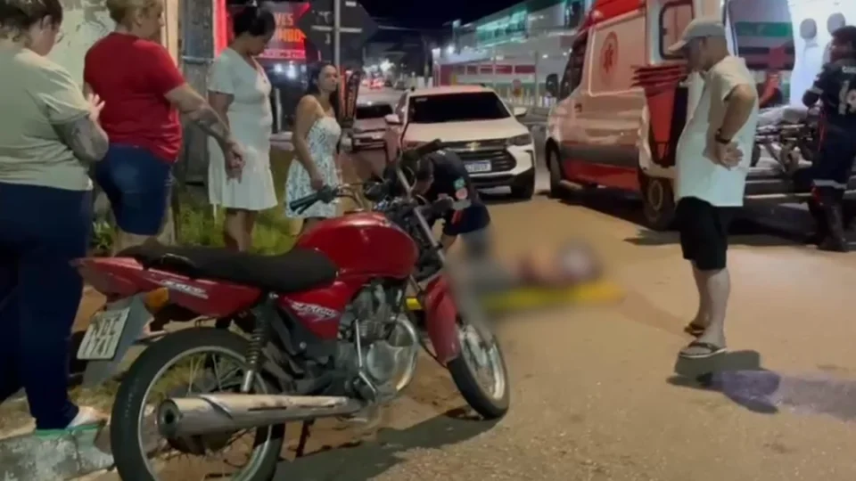 Motociclista fica ferido após motorista sair de condomínio e atingir veículo em Porto Velho