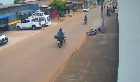 Homem fica gravemente ferido após colisão entre motos em Porto Velho