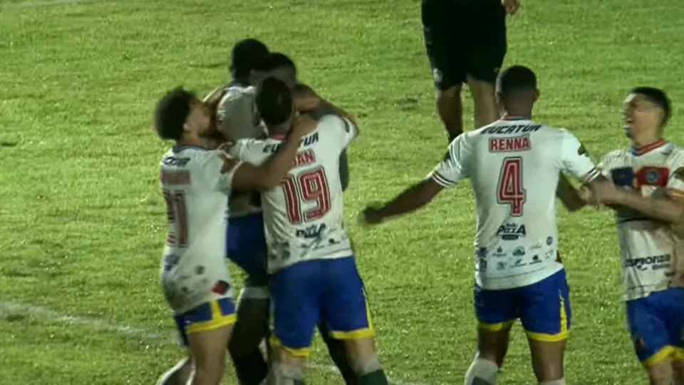 Gazin Porto Velho vence nos pênaltis e faz história na Copa do Brasil