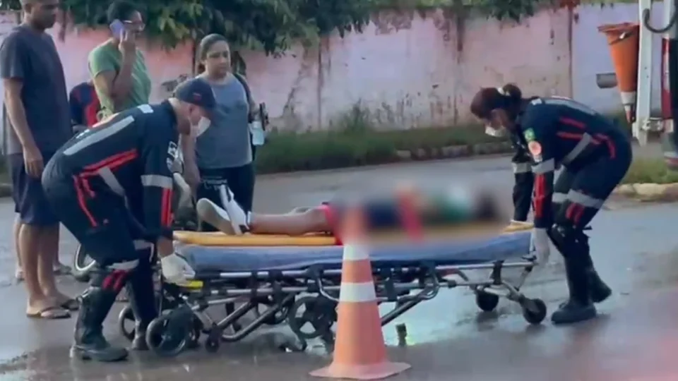 Criança fica ferida após colisão entre motocicletas na zona norte de Porto Velho