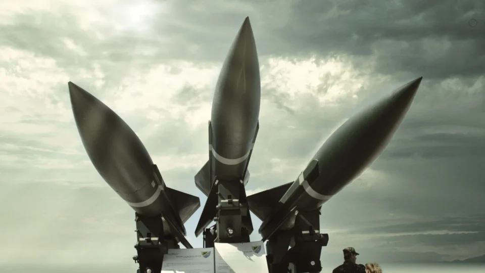 O que é o New START, acordo nuclear entre EUA e Rússia que chegou ao fim