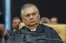 Dino suspende ‘penduricalhos’ no serviço público após Congresso ampliar benefícios