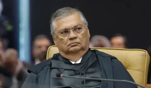 Dino suspende ‘penduricalhos’ no serviço público após Congresso ampliar benefícios