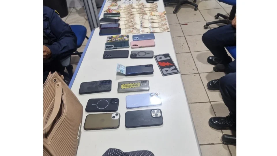 Quatro mulheres são presas por furto de celulares durante arrastão no Carnaval de Porto Velho
