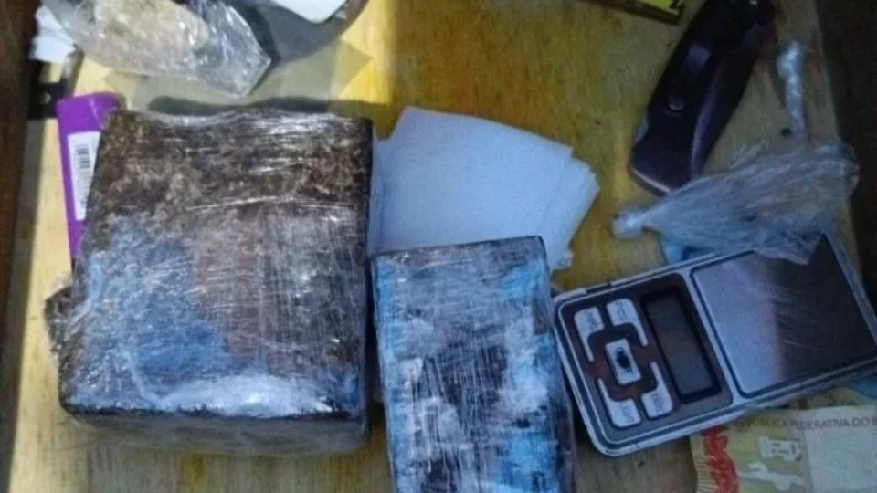 Polícia Militar desarticula associação criminosa ligada ao tráfico de drogas em Buritis