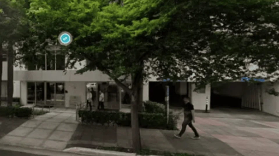 Cofre de 450 kg com joias avaliadas em R$ 1 milhão é levado de loja