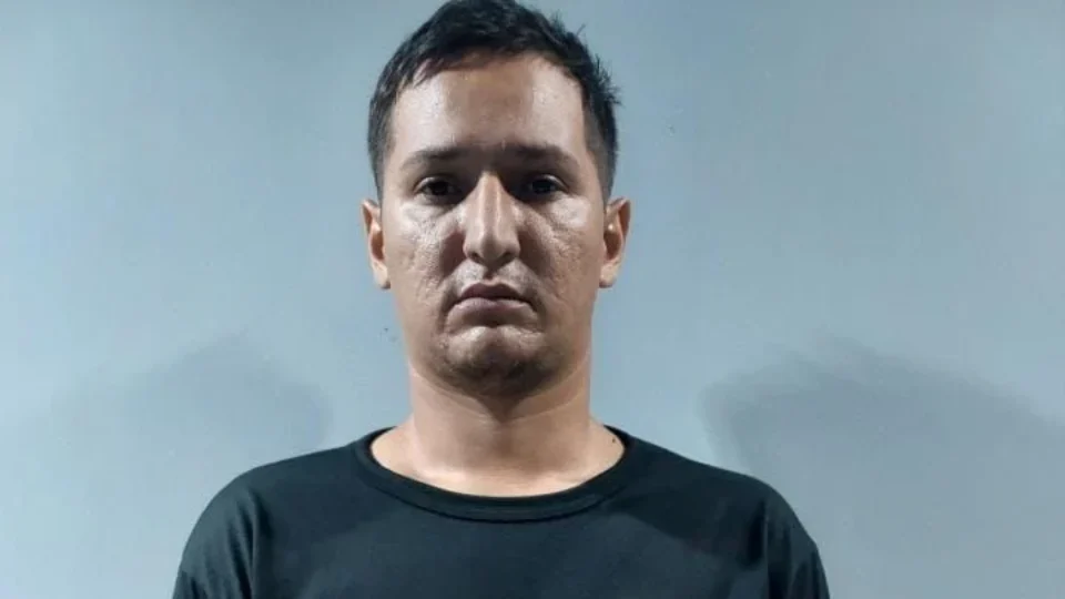 PRF apreende mais de 56 quilos de drogas e prende motorista em Abunã