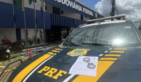 PRF cumpre dois mandados de prisão durante fiscalizações na BR-364 em Rondônia