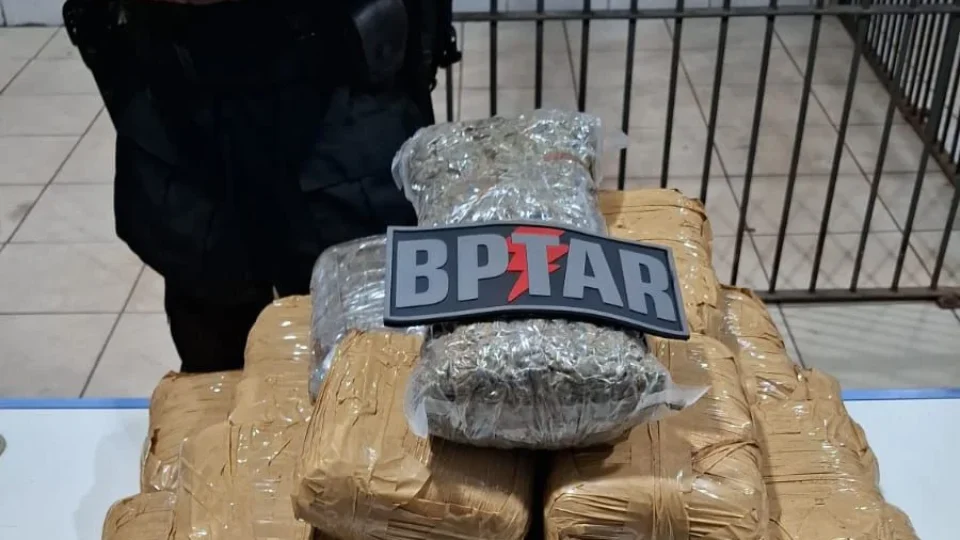 Adolescente de 16 anos é apreendida com mais de 20 kg de drogas em Porto Velho