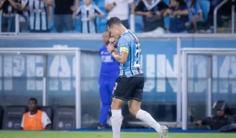 Grêmio vence o Atlético-MG na Arena e sobe na tabela do Brasileirão