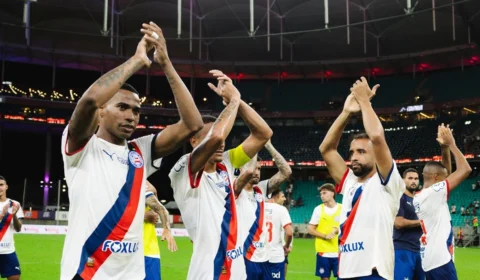 Bahia domina o Bragantino na Fonte Nova e sobe na tabela do Brasileiro