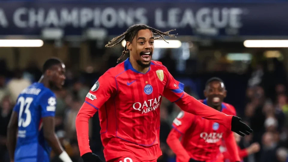 PSG atropela o Chelsea em Londres e avança às quartas da Champions