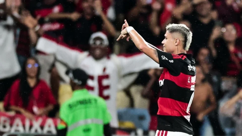 Flamengo atropela o Remo no Maracanã e consolida muralha defensiva