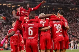 Liverpool amassa o Galatasaray em Anfield e carimba vaga nas quartas