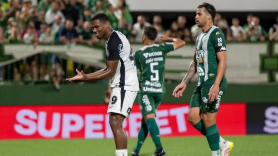 Corinthians empata com a Chapecoense em jogo de chances perdidas e muita marcação