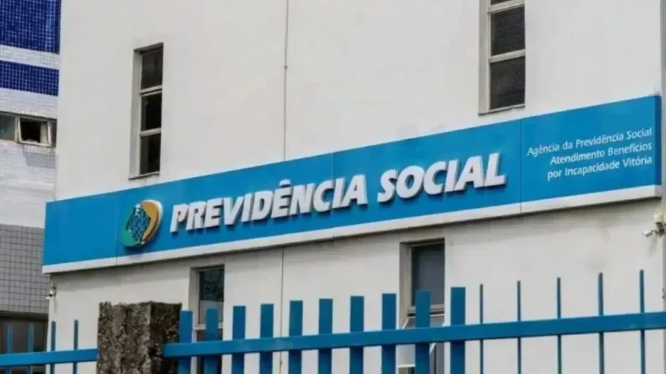 Idoso morre enquanto aguardava perícia médica em frente ao INSS em Porto Velho