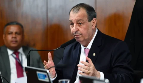 MDB se aproxima de Omar Aziz e redefine cenário eleitoral do Amazonas em 2026