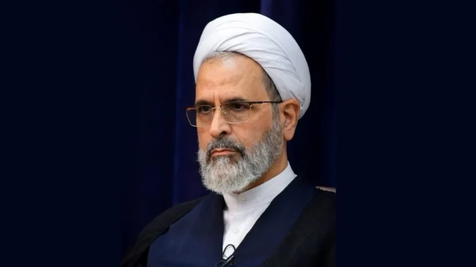 Saiba quem é o aiatolá escolhido para liderar o Irã após a morte de Ali Khamenei