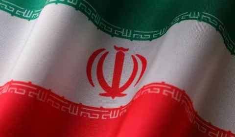 Guarda Revolucionária do Irã ameaça inimigos e diz que não estarão seguros nem em casa