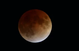 Veja imagens da Lua de Sangue no primeiro eclipse lunar de 2026