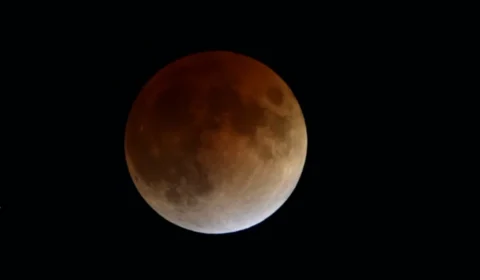 Veja imagens da Lua de Sangue no primeiro eclipse lunar de 2026