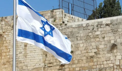 CONIB se manifesta em apoio a Israel; moradora do país chama ofensiva contra o Irã de “emergencial”