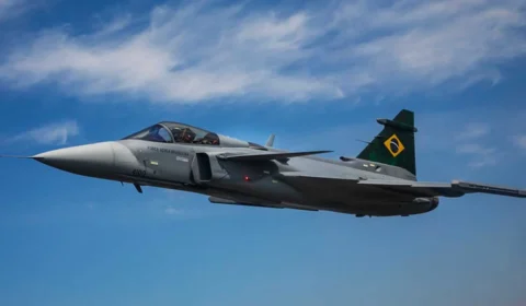 Mobilização de caças da FAB em Brasília é rotina, não reação a conflitos