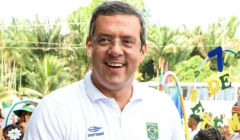 Prefeito afastado pelo STF anuncia pré-candidatura ao Governo do Amapá no mesmo dia