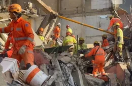 Desabamento em lar de idosos deixa 12 mortos e encerra buscas por desaparecidos