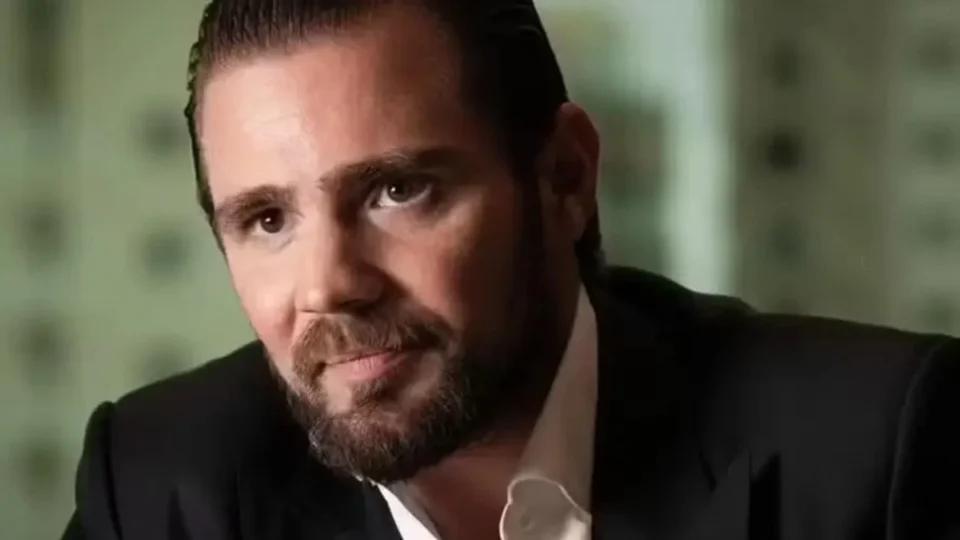 Escândalo do Banco Master revela lista de políticos de direita e esquerda ligados a Daniel Vorcaro; veja os nomes