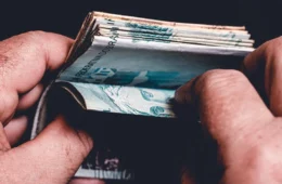 Forbes revela lista com 70 bilionários brasileiros em 2026; veja quem lidera o ranking