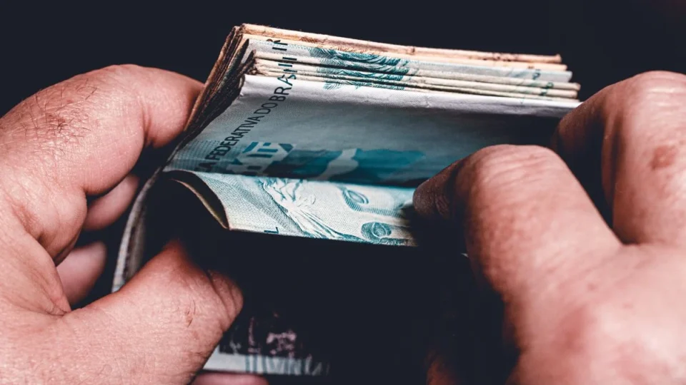 Forbes revela lista com 70 bilionários brasileiros em 2026; veja quem lidera o ranking