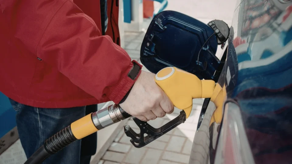 Petrobras aprova adesão a programa do governo para reduzir preço do diesel