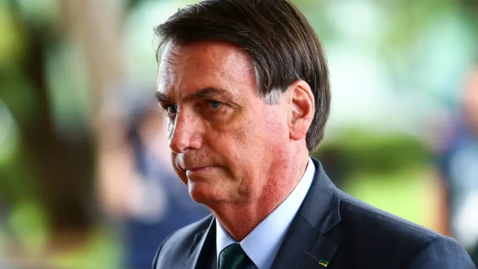 Bolsonaro tem novo pedido de prisão domiciliar enviado ao STF
