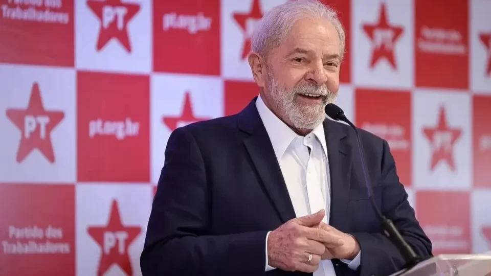 Novo pacote do PT mira segurança, transporte grátis e fim da escala 6×1
