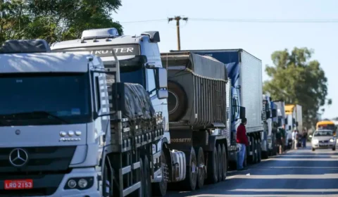 Greve de caminhoneiros no radar faz governo correr com pacote de medidas nesta quarta-feira (18)