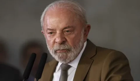 Lula sobe o tom sobre guerra e mira Bolsonaro em discurso: ‘falcatruas’