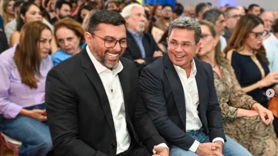 Wilson Lima segura a caneta, trava o xadrez de 2026 e mantém Tadeu de Souza à espera enquanto o Senado vira a variável central nos bastidores