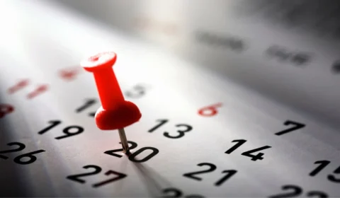 Abril chega com feriados e chances de descanso prolongado no Brasil; VEJA