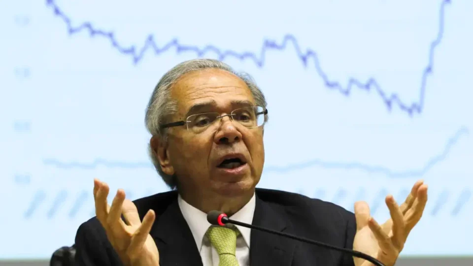 Juiz fixa indenização de R$ 150 mil por fala de Paulo Guedes; relembre