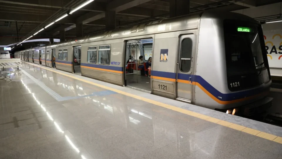 Greve dos metroviários do DF começa segunda-feira (30): ‘nenhum trem sai do pátio’
