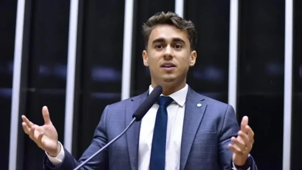 Nikolas Ferreira chama projeto contra misoginia de “aberração” e promete barrar proposta