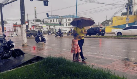 Acre tem alerta de chuvas intensas com risco de ventos fortes e alagamentos nesta segunda-feira