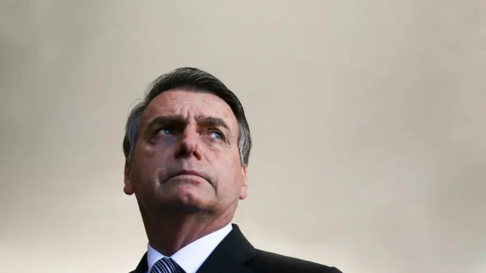 Alta de Bolsonaro marca início de prisão domiciliar com série de proibições; saiba quais