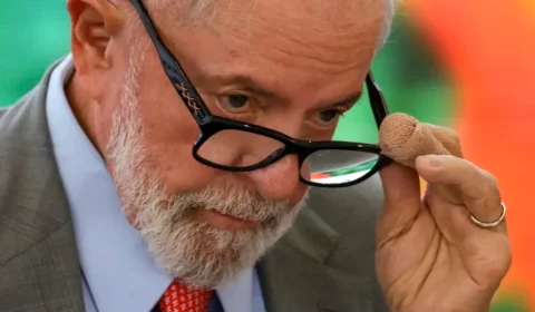 Rejeição à reeleição de Lula chega a 53,3%, aponta pesquisa