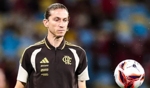Flamengo demite Filipe Luís após goleada e classificação no Carioca
