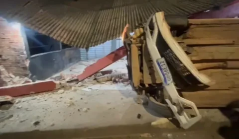 VÍDEO: Motorista invade restaurante com carro e é preso em Porto Velho